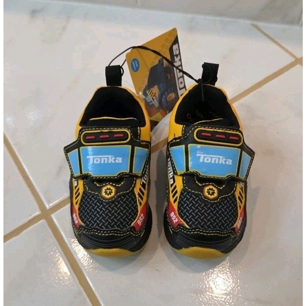 Tonka Construction Dump Truck Little Boys Size 5 Sneakers Slip On Light Up